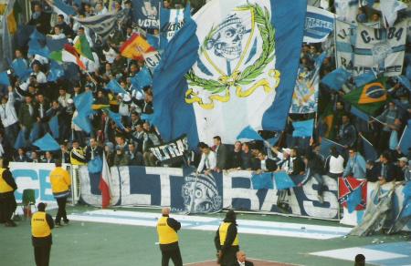 UEFA-05-VALENCE-OM 06.jpg